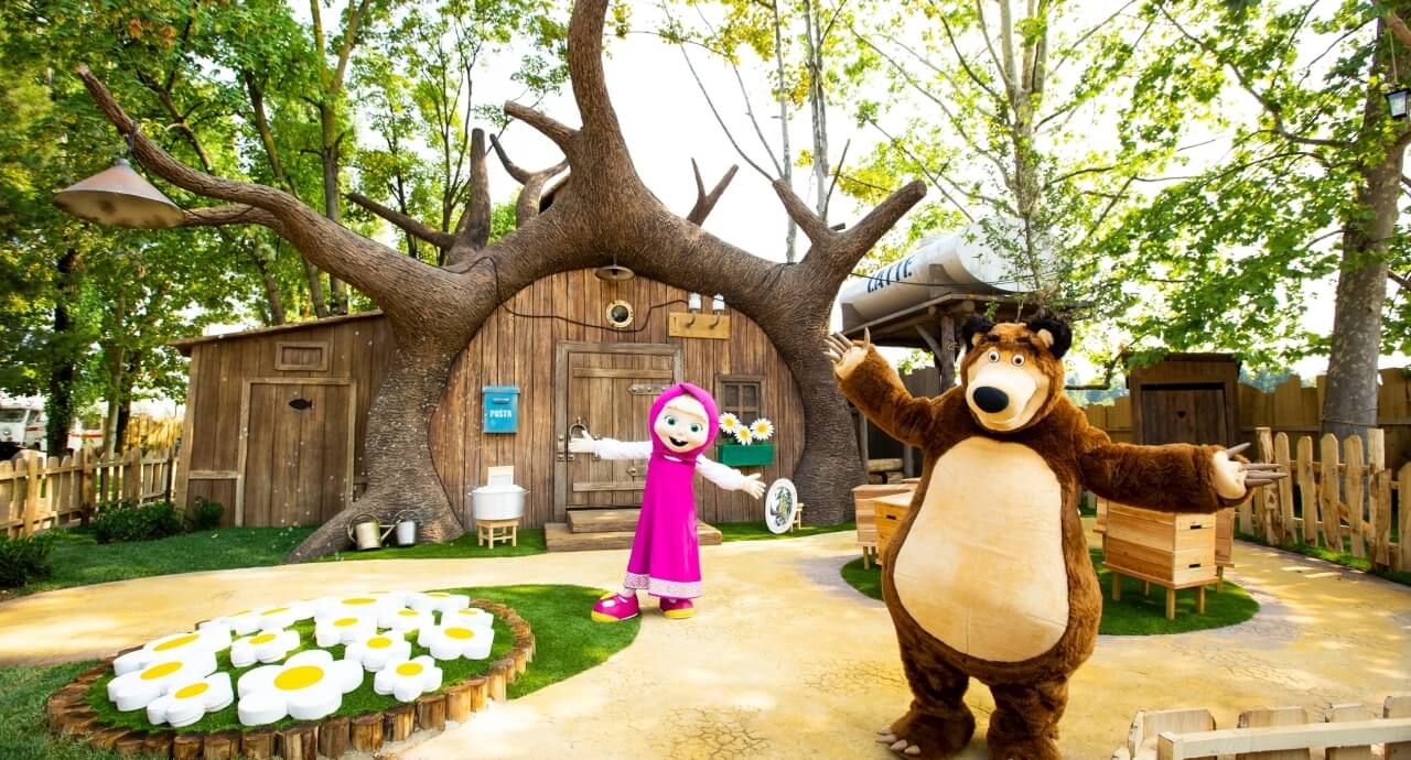 La Foresta di Masha e Orso